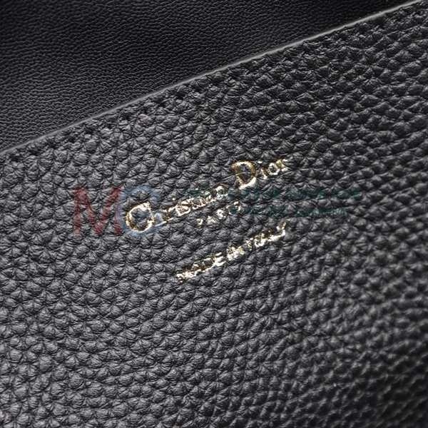  Signature ̵ Ŷ M2841-1