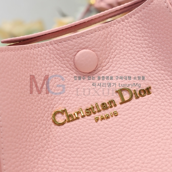  Signature ̵ Ŷ M2841-5