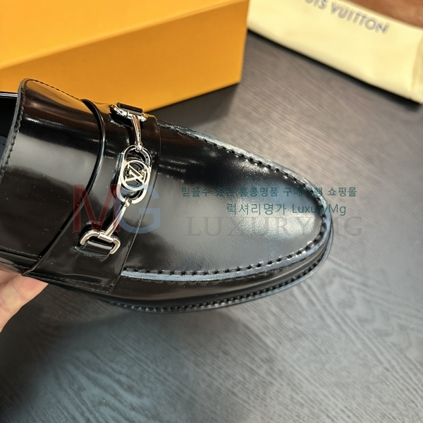 ̺  屸 LV264923-7