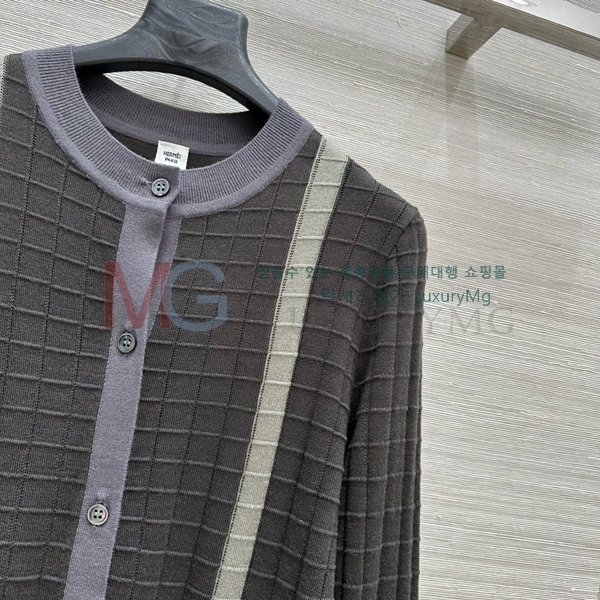  ޽  HE60573-1