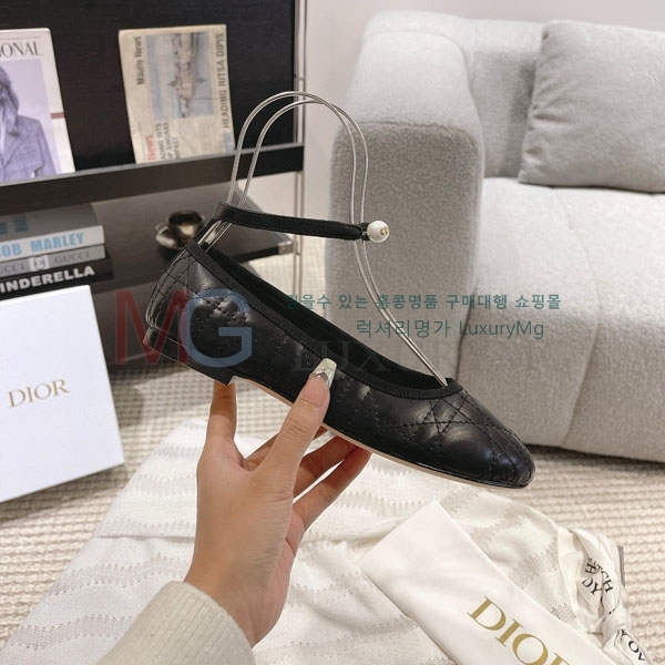 ÷ DR9504422