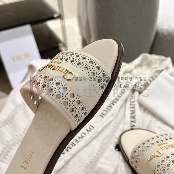    DR9170556