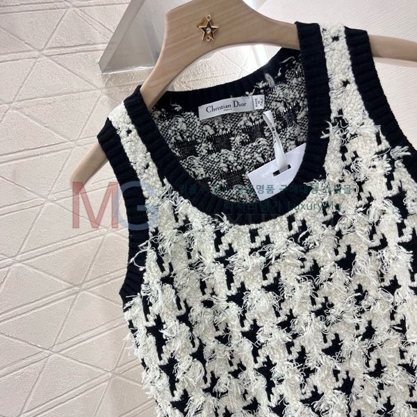   μҸ DO46452