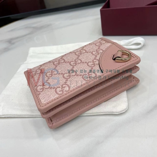 # GG  ̴  820692-104