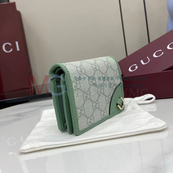 # GG  ̴  820692-106