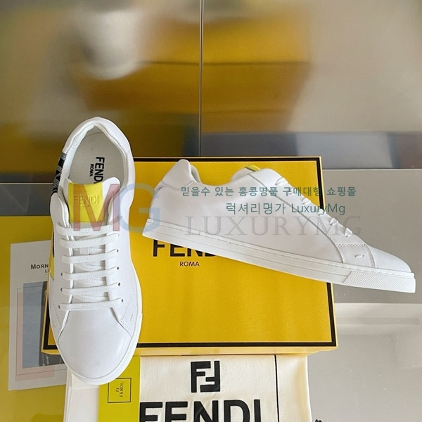   Signature Ŀ FF006812
