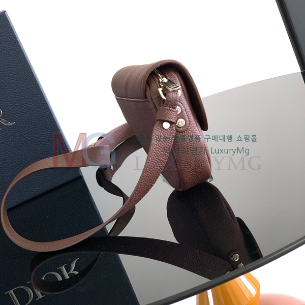  ̴  2ADCA543-3