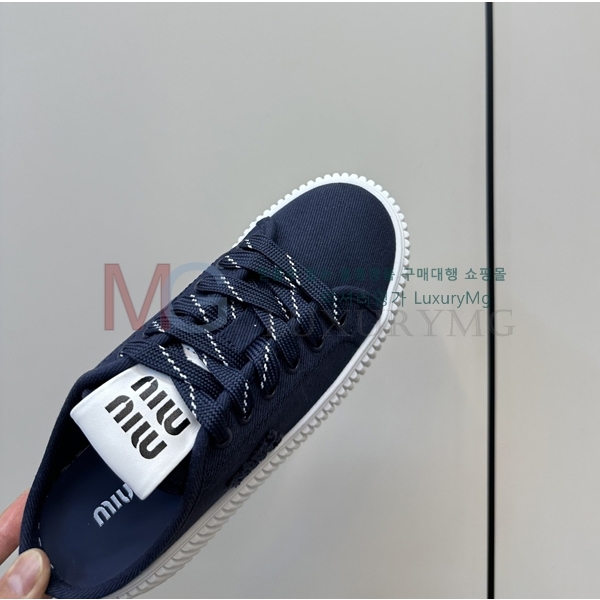 ̿̿   MK671224-3