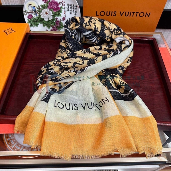 ̺ ÷/ī LV65586-2
