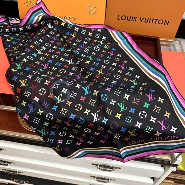 ̺ ÷/ī LV65584-1