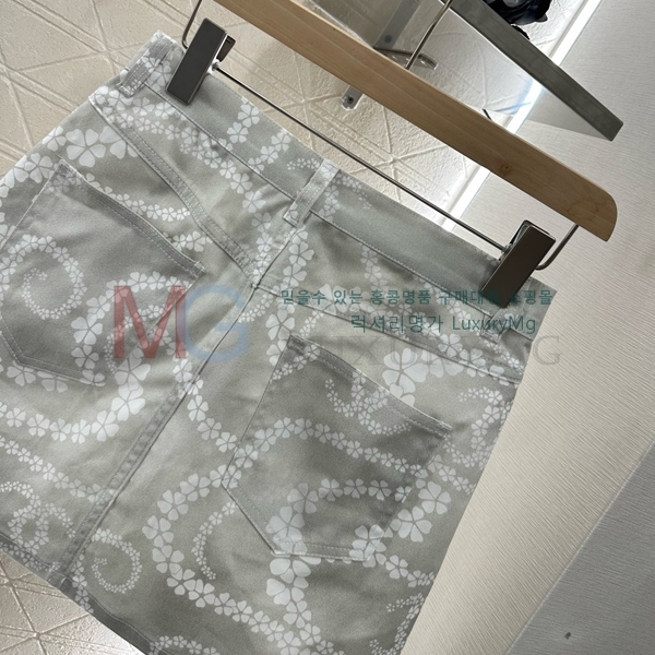 ���� ��*  ��ĿƮ CH4251139-3