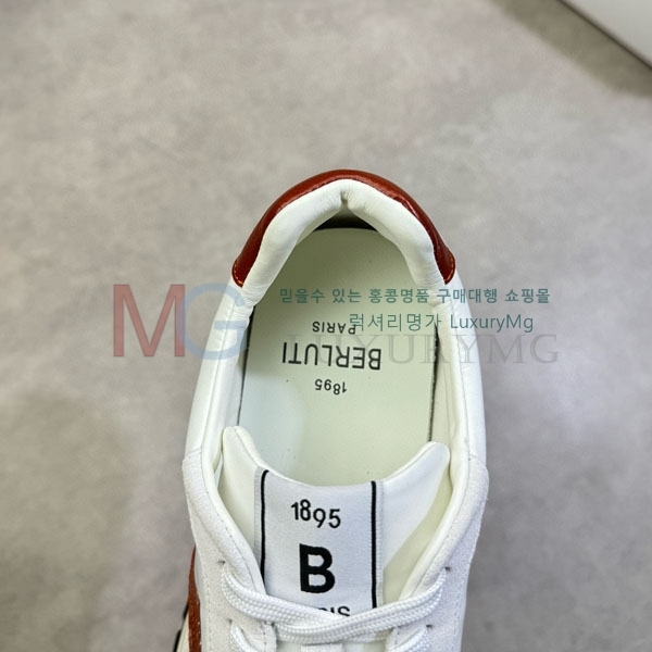 Ƽ  Ŀ BT554702