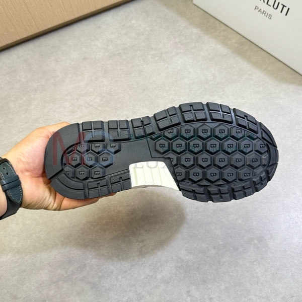 Ƽ  Ŀ BT554702