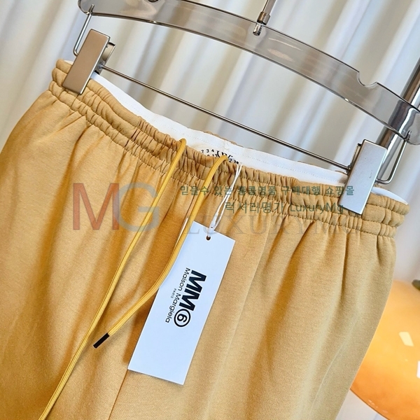    MJ254216-2