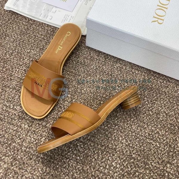     DI657770