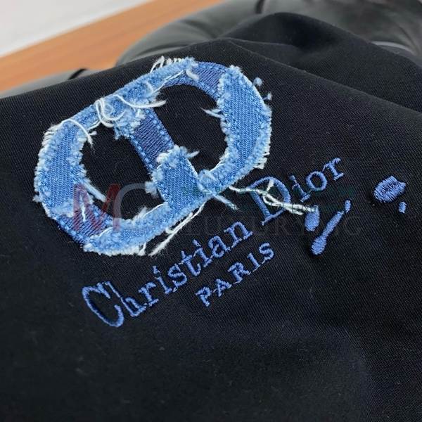    Ƽ DR4236734