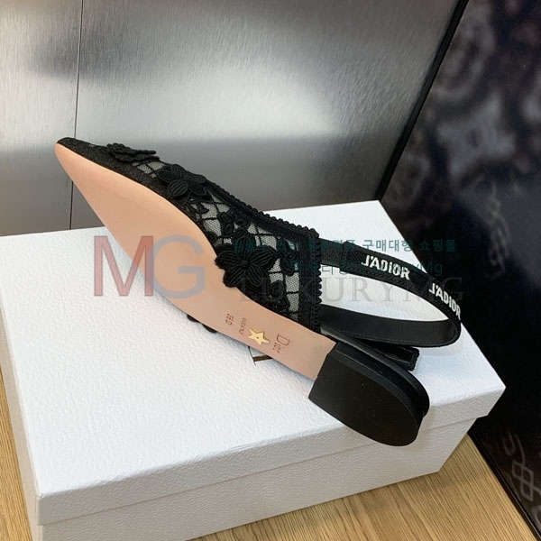  ÷  DI27004