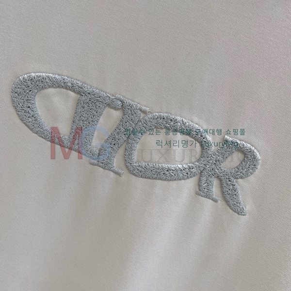    Ƽ DR4236732-1