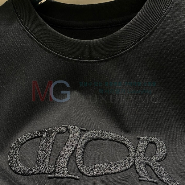    Ƽ DR4236732-3