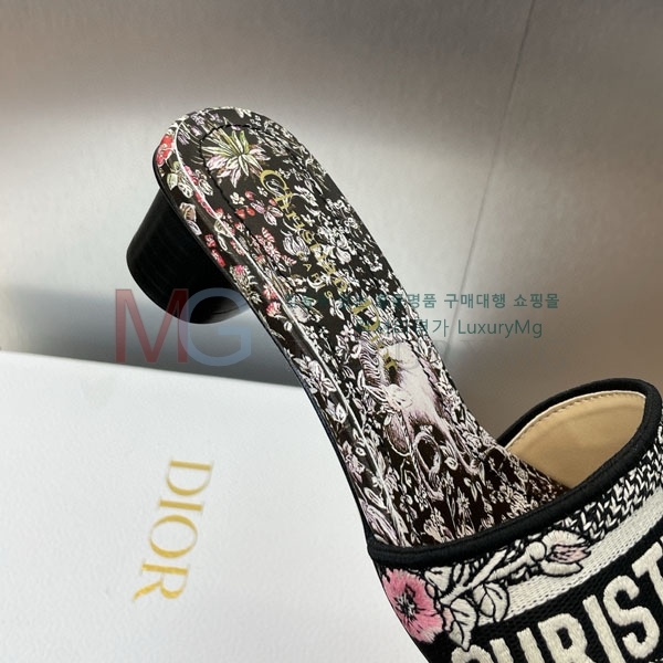    DR911233-5