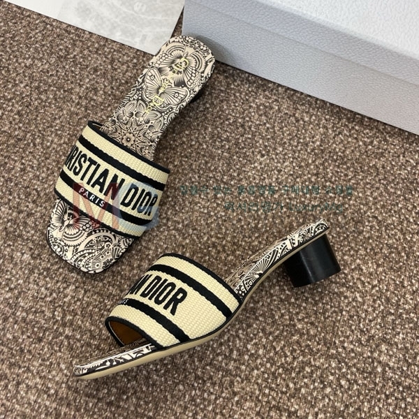    DR911233-9