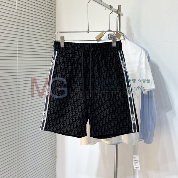   ݹ D20041679