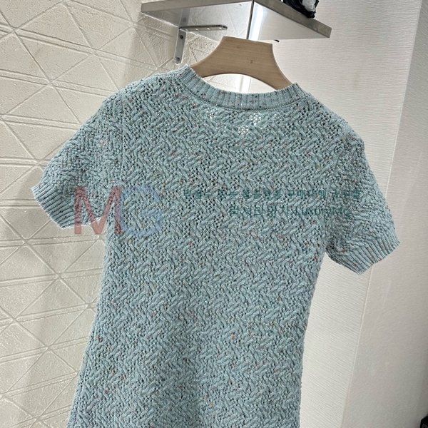  * ǽ CH605594-3