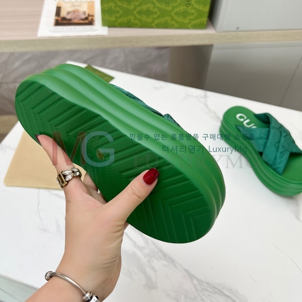    GG382936-7