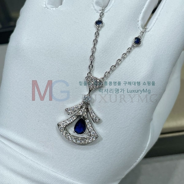 Ұ  B5625683-3