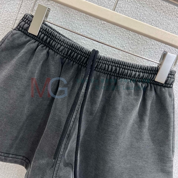  ˷   AX466377-2