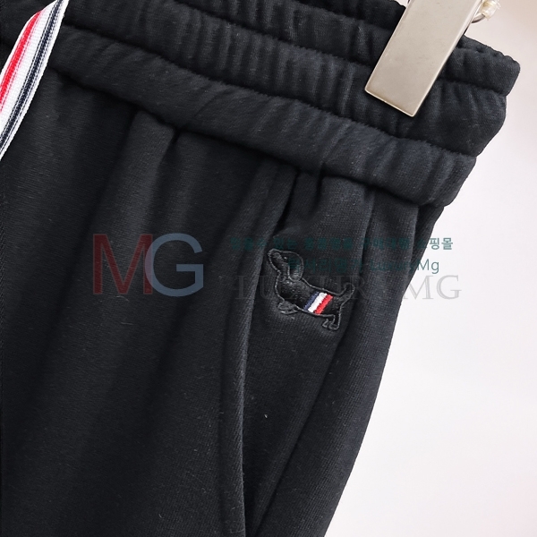   ݹ 489667-1