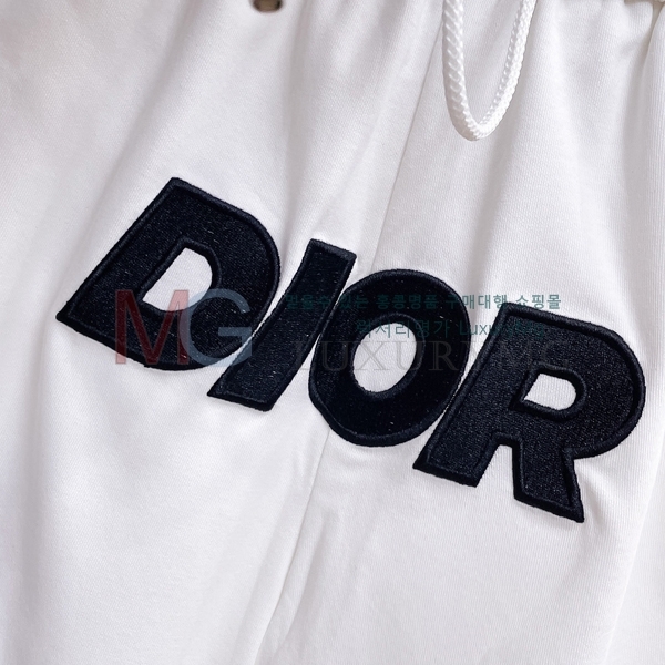   ݹ 489659-1