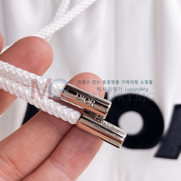   ݹ 489659-1