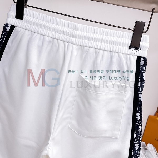   ݹ 489659-1