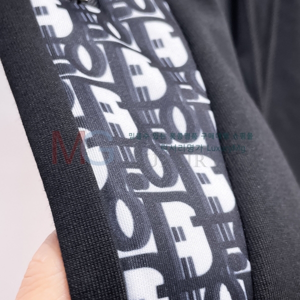   ݹ 489659-2