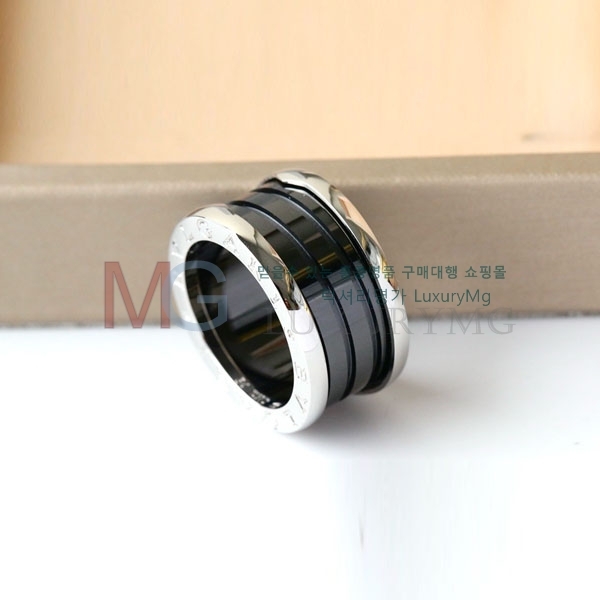 Ұ  BV641733-1