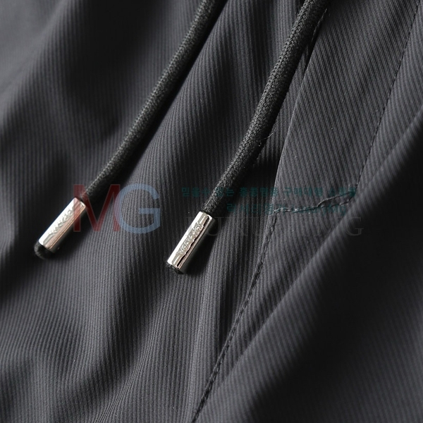   ݹ 489585-3