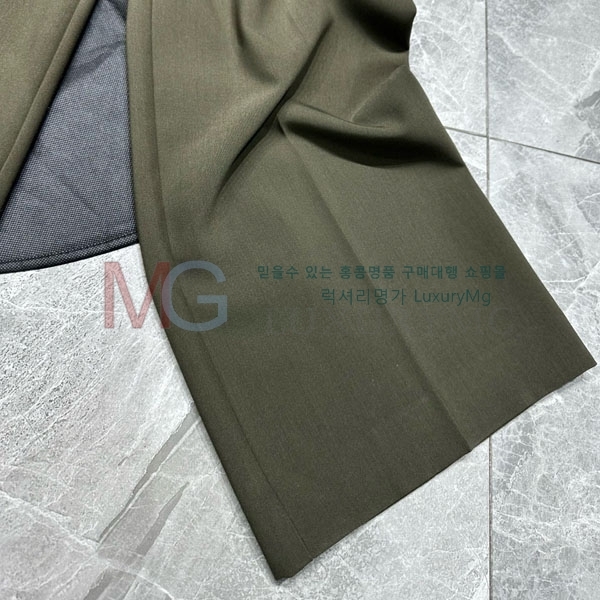  ζ  YS652839-1