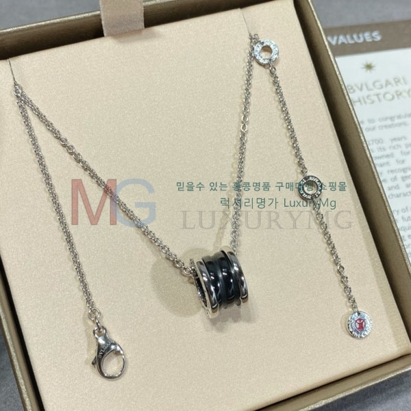 Ұ  B521348