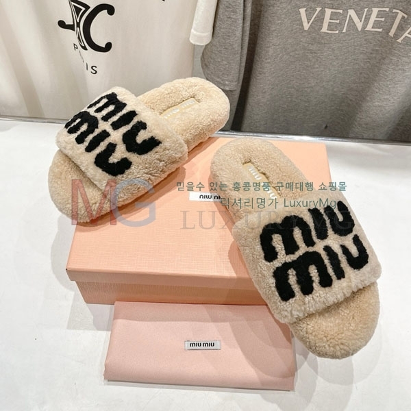  ̿̿   MIU09663-4