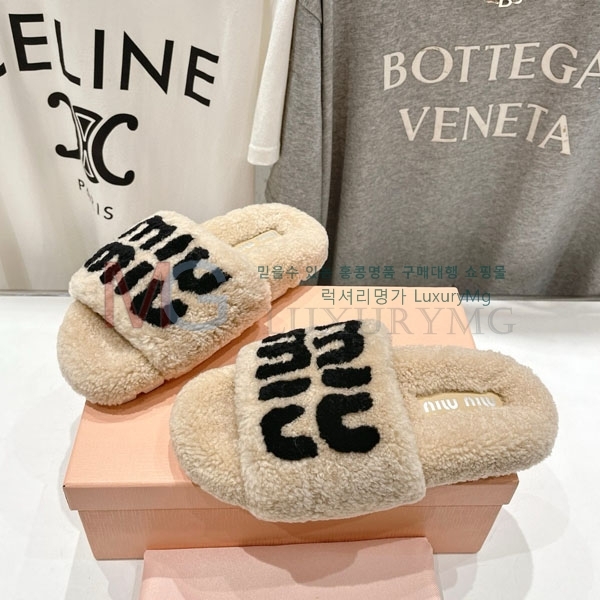  ̿̿   MIU09663-4