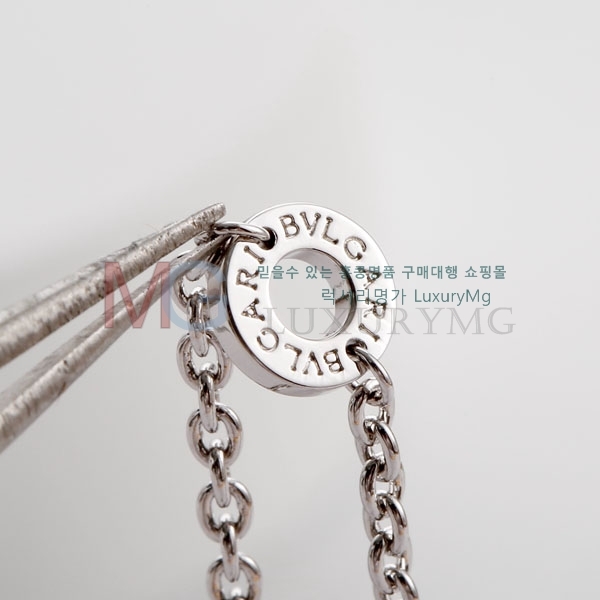 Ұ  B521384