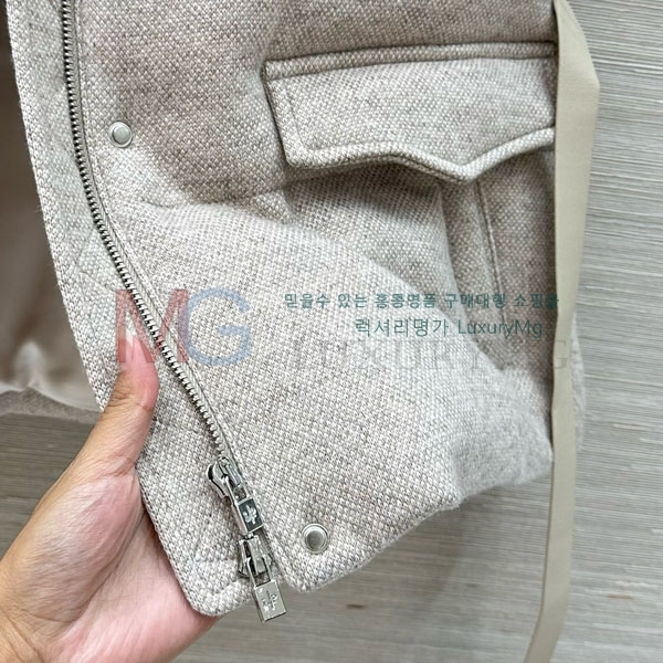  η** ٿ е  LP2312055-1