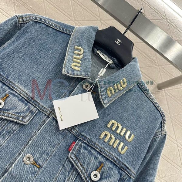  ̿̿  MIU248924-3