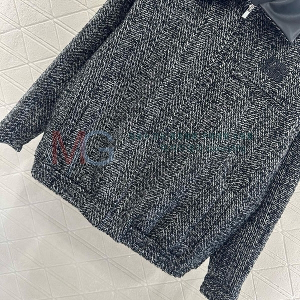  ̿̿  MIU248924-4