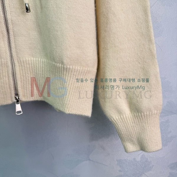  ̿̿   MIU3353640-4