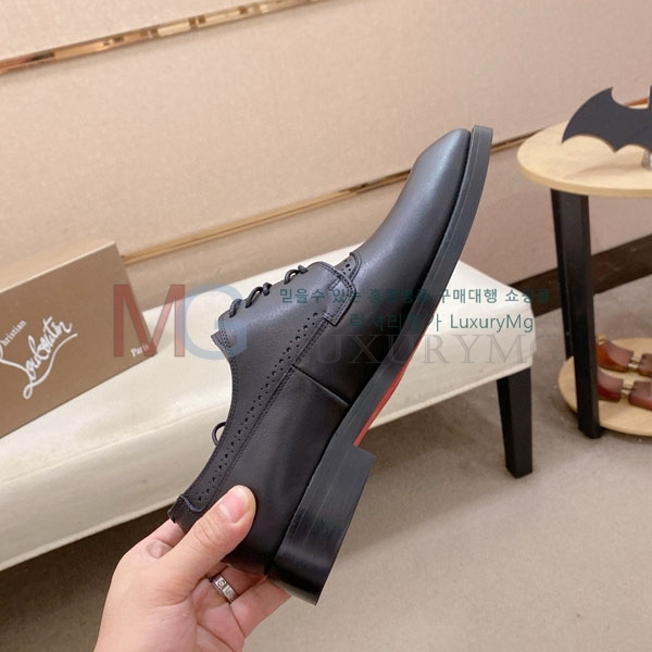 ũ  ĳ־  CL991115-2