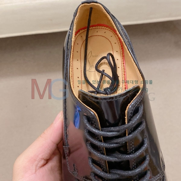 ũ  ĳ־  CL991115-2