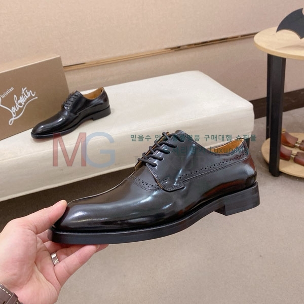 ũ  ĳ־  CL991115-3