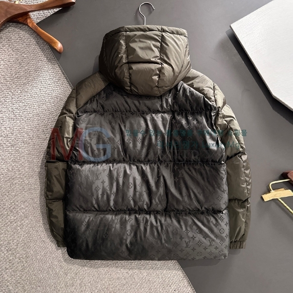 ���� ���̺��� �ٿ� �е� 836822-1